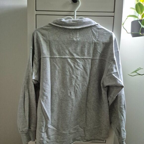 Grey AERIE shirt - Picture 3 of 3